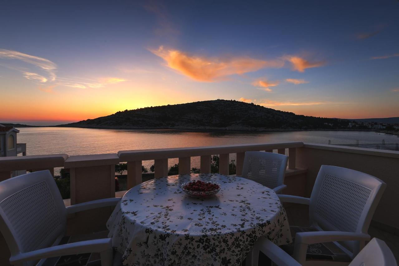 Apartments By The Sea Razanj, Rogoznica - 7484 Exterior foto